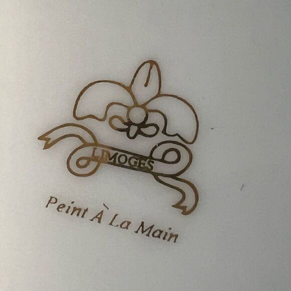 Limoges France vintage hand painted lidded jar - Picture 9 of 12